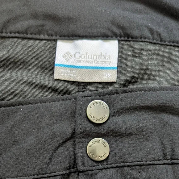 NWT - Columbia Women's Black Skort - Picture 3 of 7